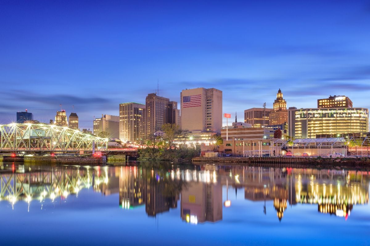 25 Signs You’re Not Tough Enough to Live in Newark