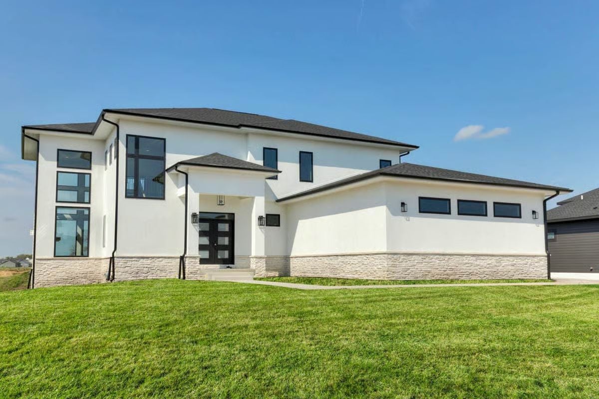 4-Bedroom Modern Home with Loft and Balcony (Floor Plan)