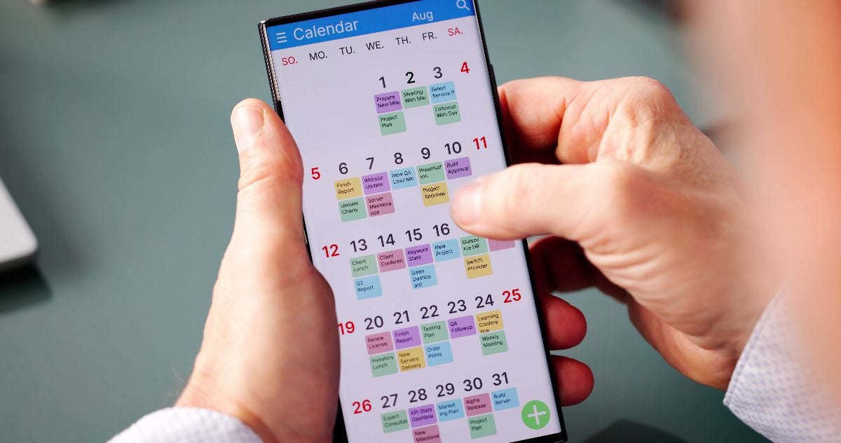 Calendar sheet and reminder on phone.
