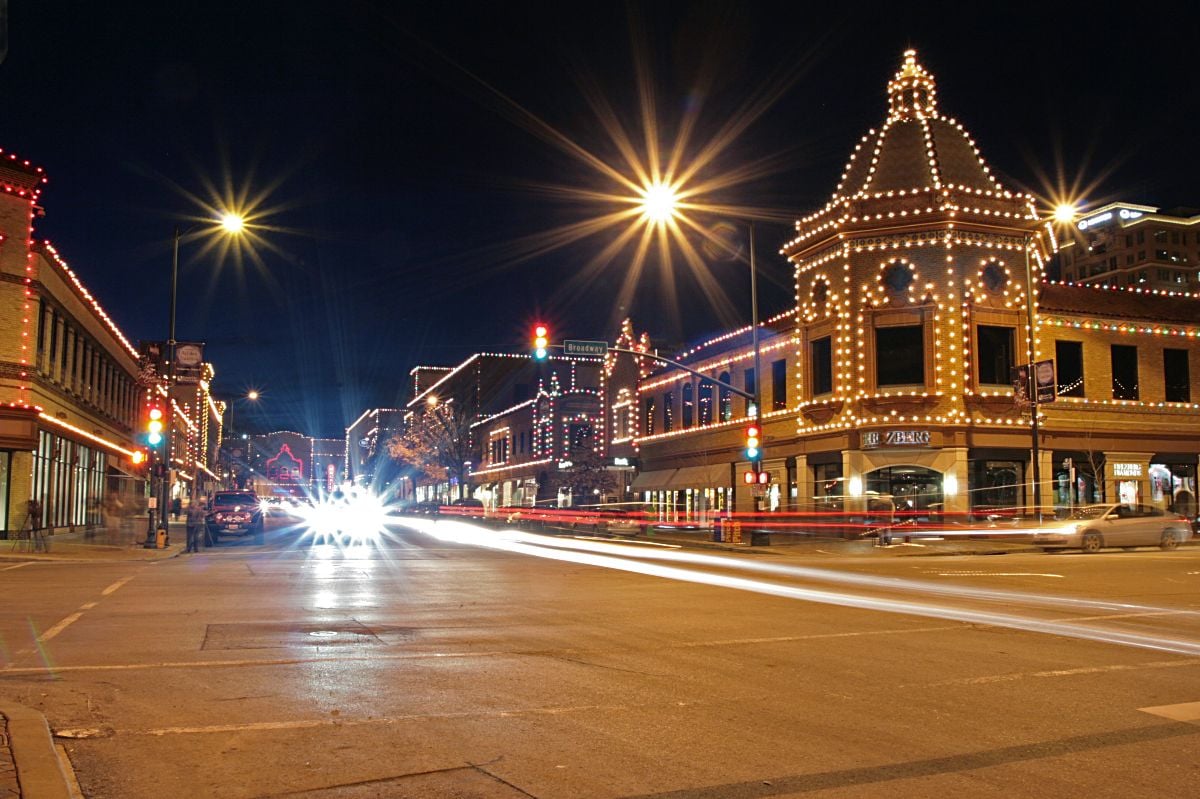 Country Club Plaza in the winter at night featuring the holiday lights.