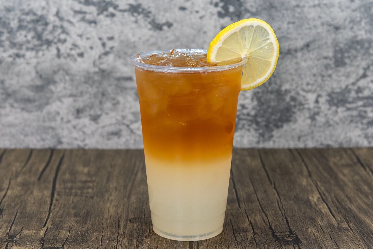 Generous portion of sweet tea poured over lemonade.
