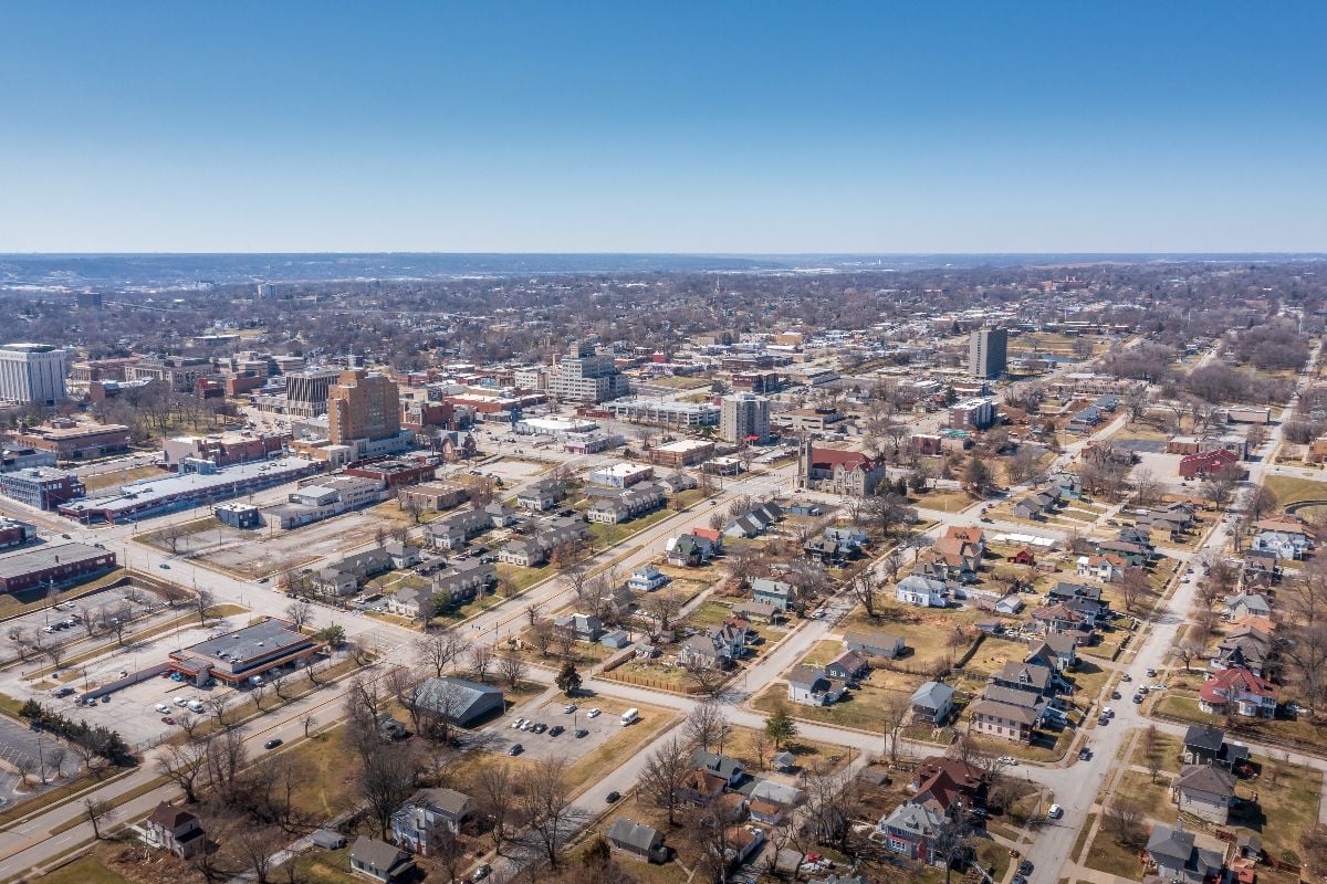 Kansas City suburbs skyline