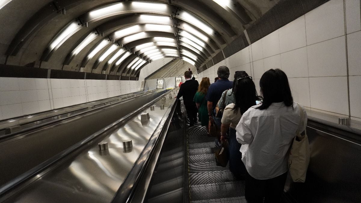 Escalator inside 86th street subway station in the upper east side.
