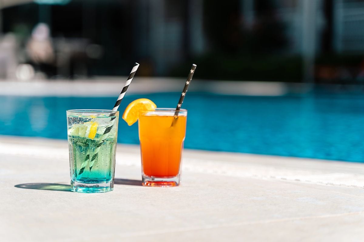 Tropical lemonade cocktails by the pool.