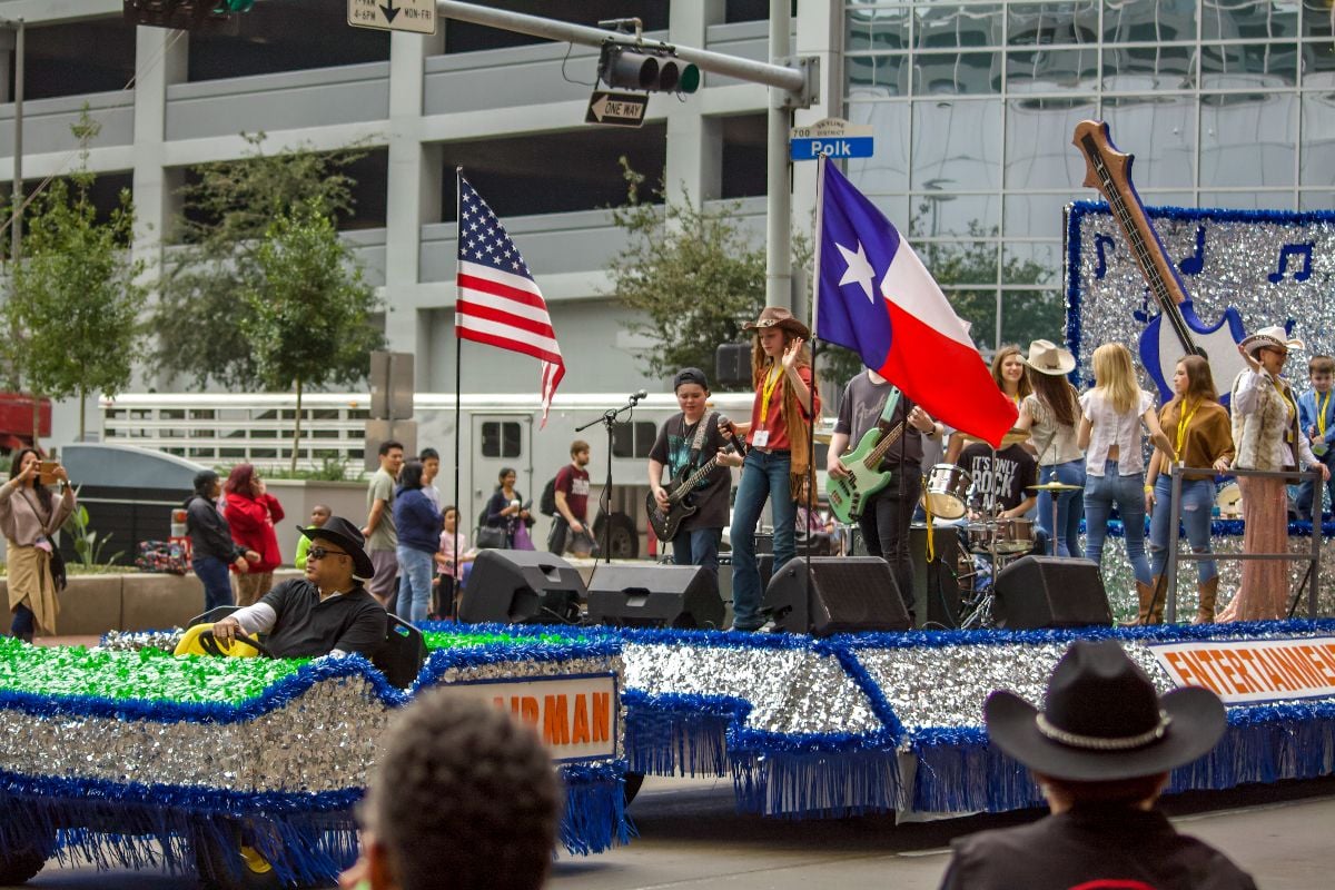 The rodeo parade with live concert.