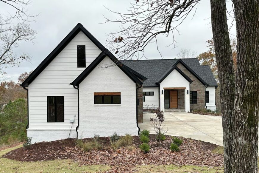 4-Bedroom Transitional Ranch with Wet Bar and Walkout Basement (Floor ...