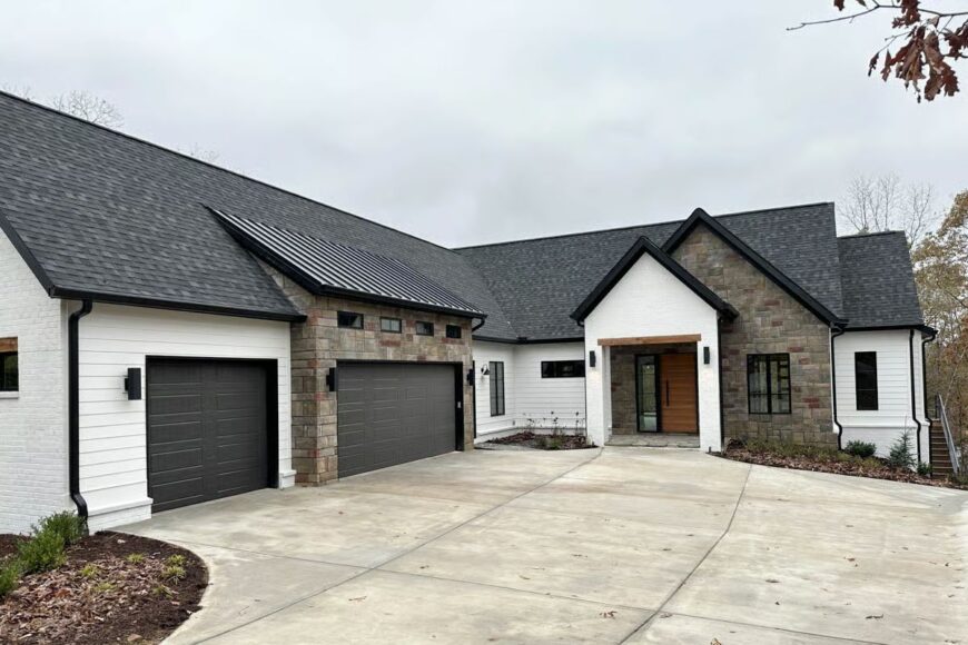 4-Bedroom Transitional Ranch with Wet Bar and Walkout Basement (Floor ...