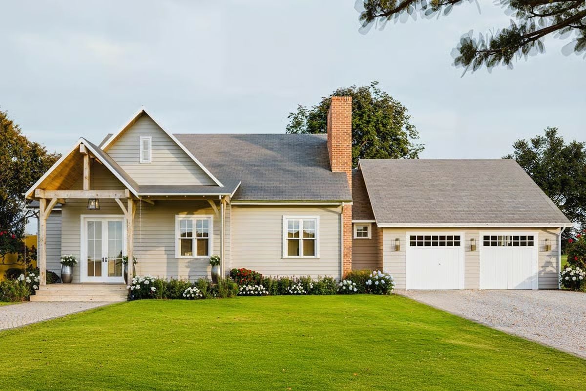 3-Bedroom Cottage Farmhouse with Open Living Space and Double Garage (Floor Plan)