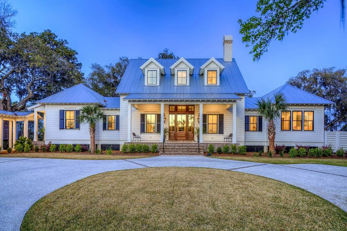 Coastal 4-Bedroom Modern Farmhouse with Loft and Bonus Room (Floor Plan)