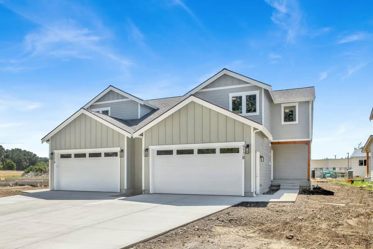 Modern Craftsman Duplex with 6-Bed Units and Double Garage (Floor Plan)