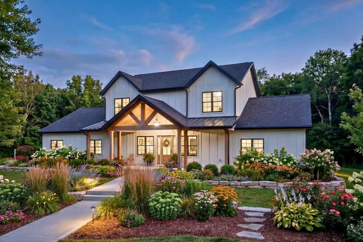 4-Bedroom Modern Farmhouse with Loft and Front Porch (Floor Plan)