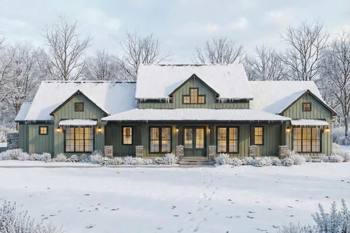 Modern Farmhouse-Style 3-Bedroom Home with Bonus Room and 3-Car Garage (Floor Plan)