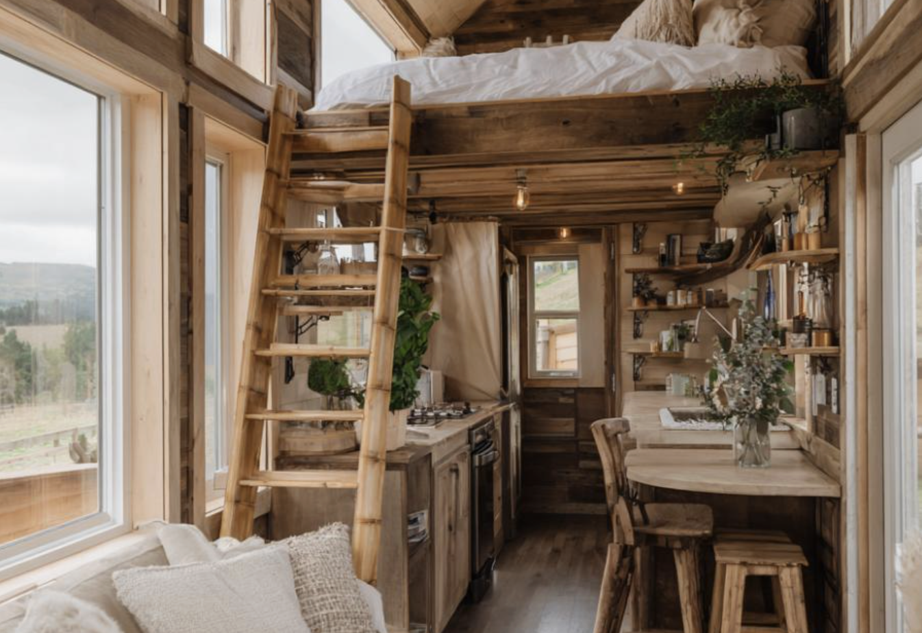 40 Luxurious Rustic Tiny Home Interiors