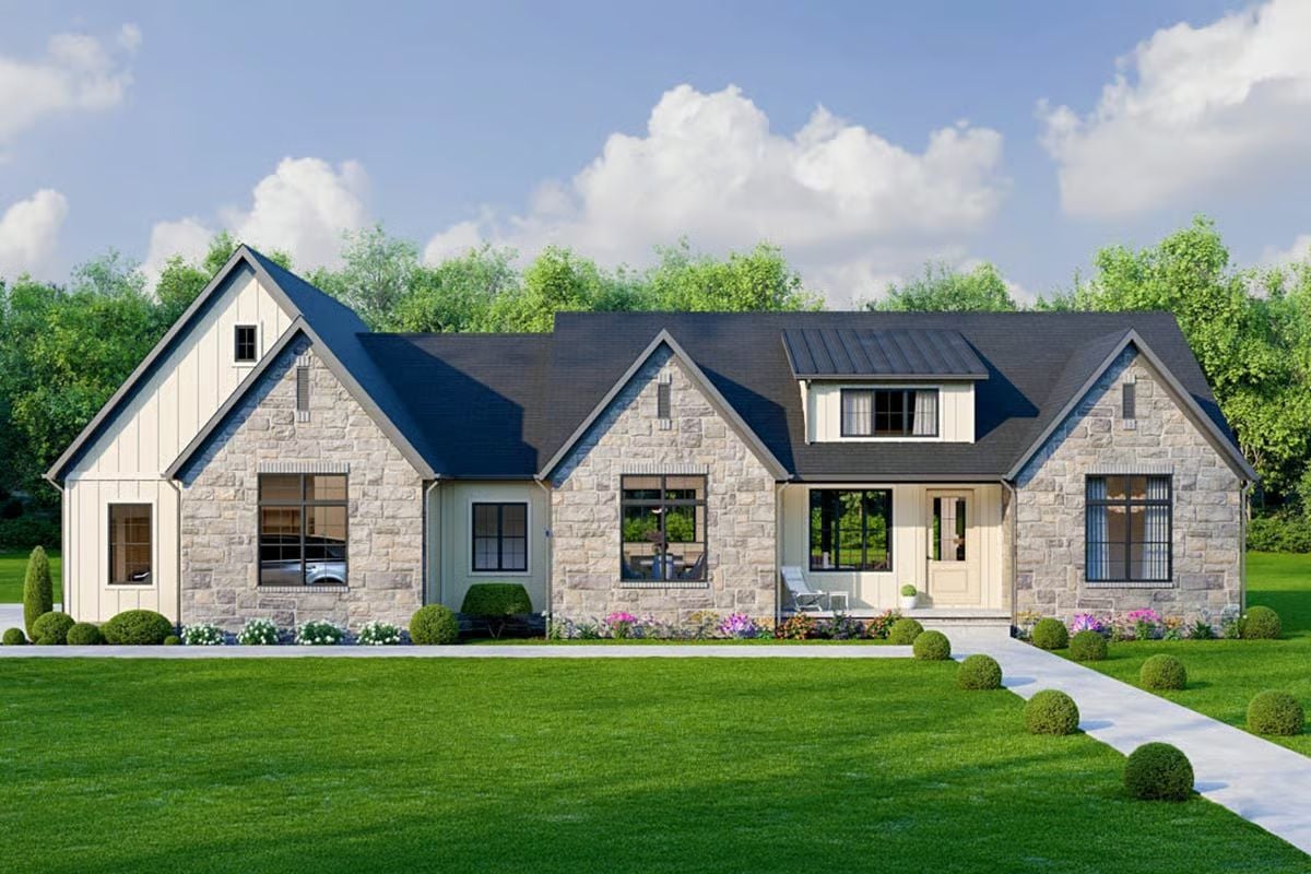 Transitional 4-Bedroom Farmhouse Ranch with 3-Car Garage and Bonus Room (Floor Plan)