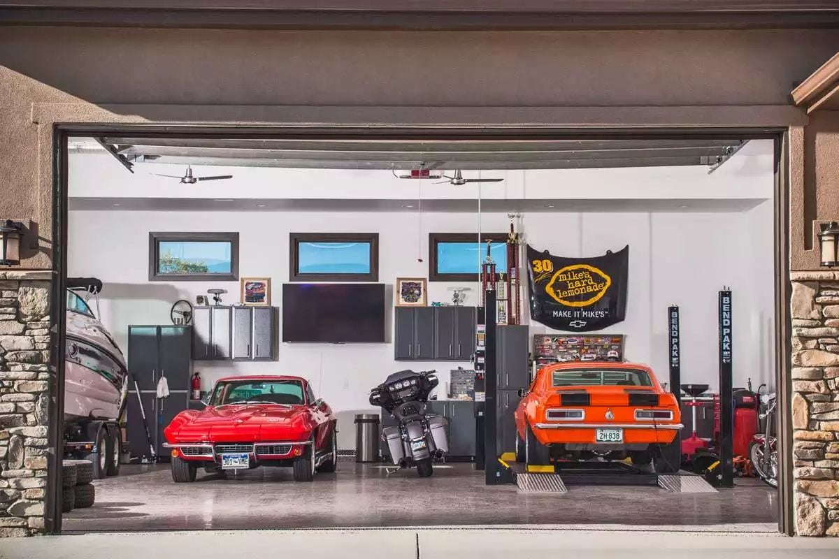 Garage