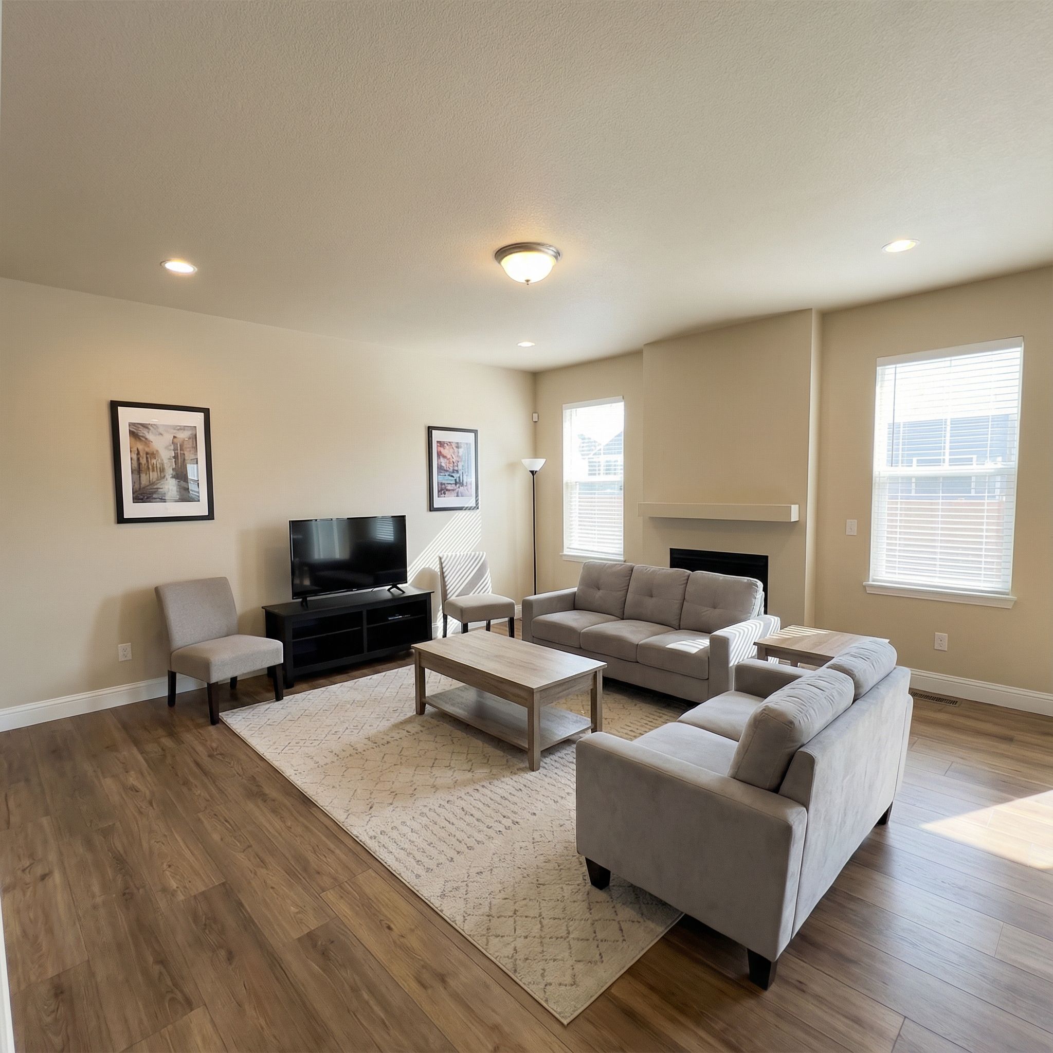 33 Before and After Elegant Living Room Makeovers for Homeowners Who the Loathe the Ostentatious Look