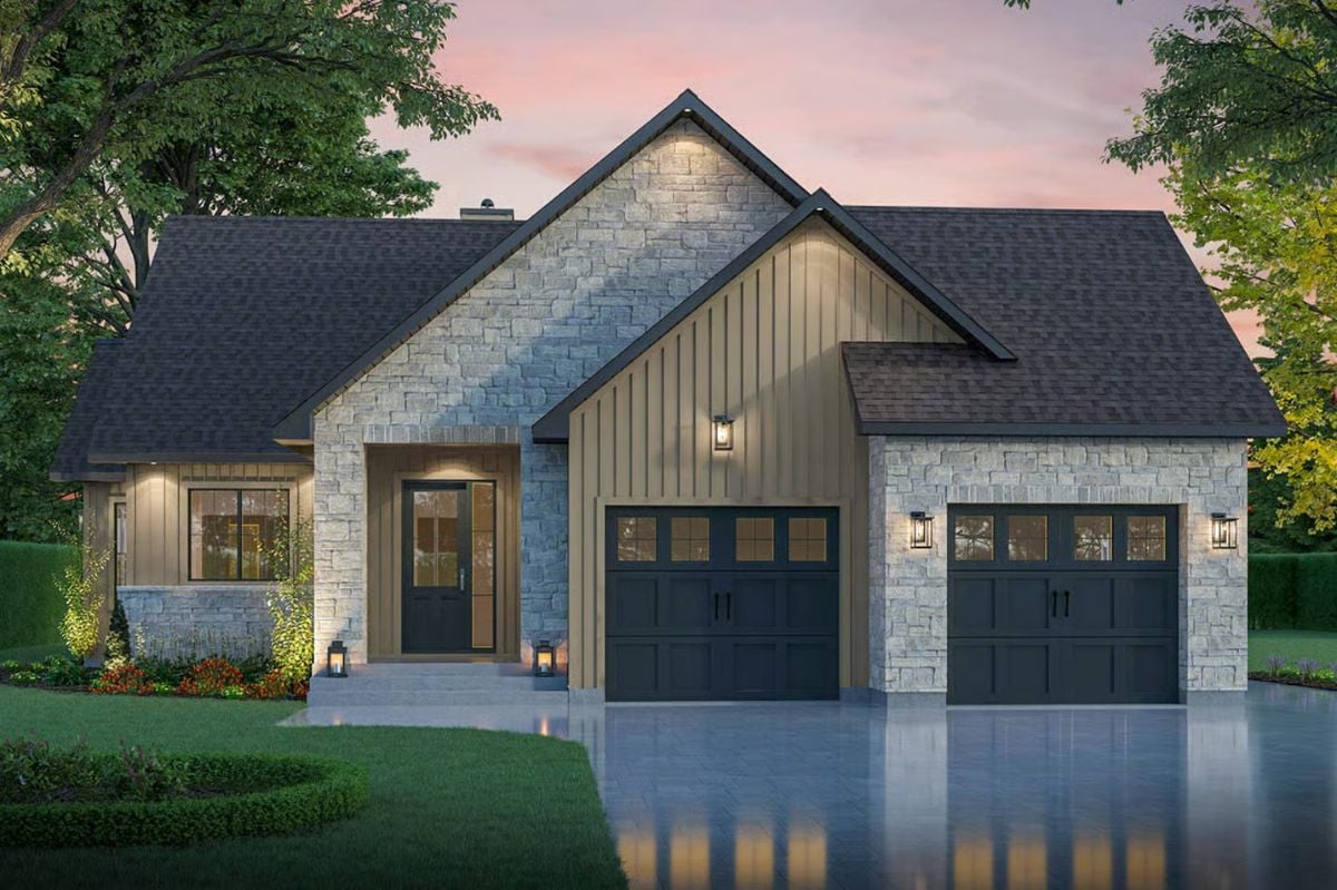 Transitional Country-Style 5-Bedroom Cottage with 2-Car Garage and Open-Concept Living (Floor Plan)