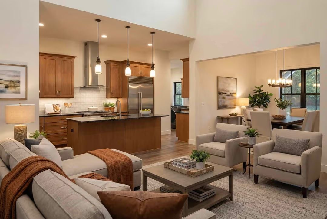 Warm Cabinetry and Layered Seating Define a Farmhouse Great Room