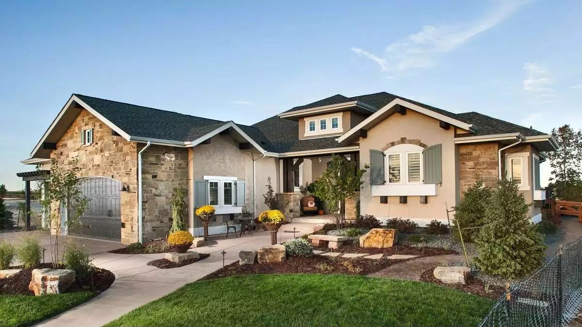 Craftsman-Style 2-Bedroom Sunnybrook Way Home with 3-Car Garage and Covered Patio (Floor Plan)