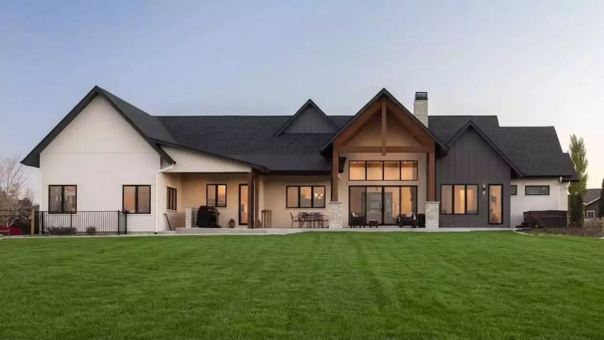Dark Roof, Warm Glow — Modern Farmhouse Rear Elevation Done Right