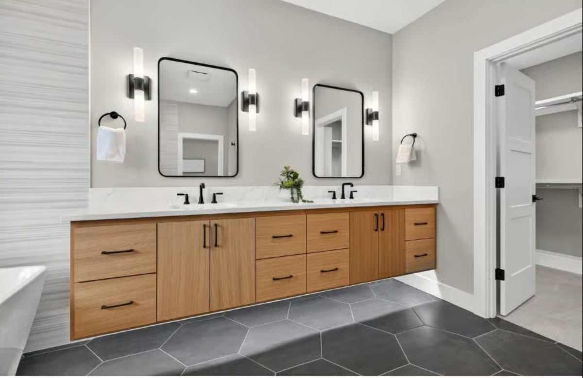 Floating Vanity and Hex Tile Make Every Inch of This Bathroom Work Hard