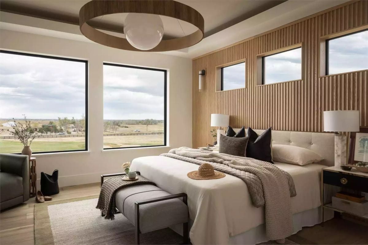 Fluted Wood Wall and Prairie Views Doing All the Work