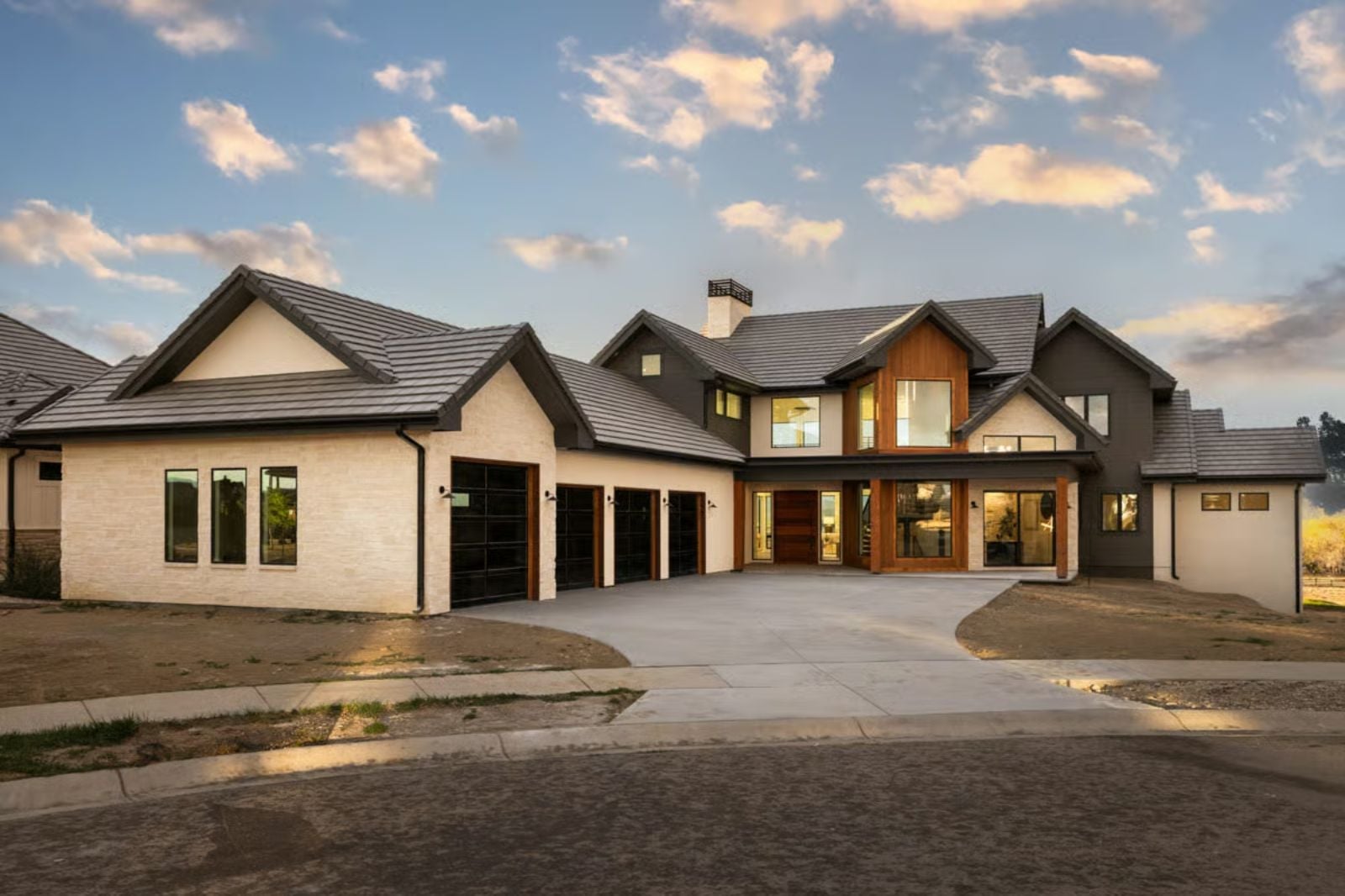 Crestline 4-Bedroom Modern with Finished Walkout Designed for Self-Made Homeowners Finally Building What They Always Wanted (Floor Plan)