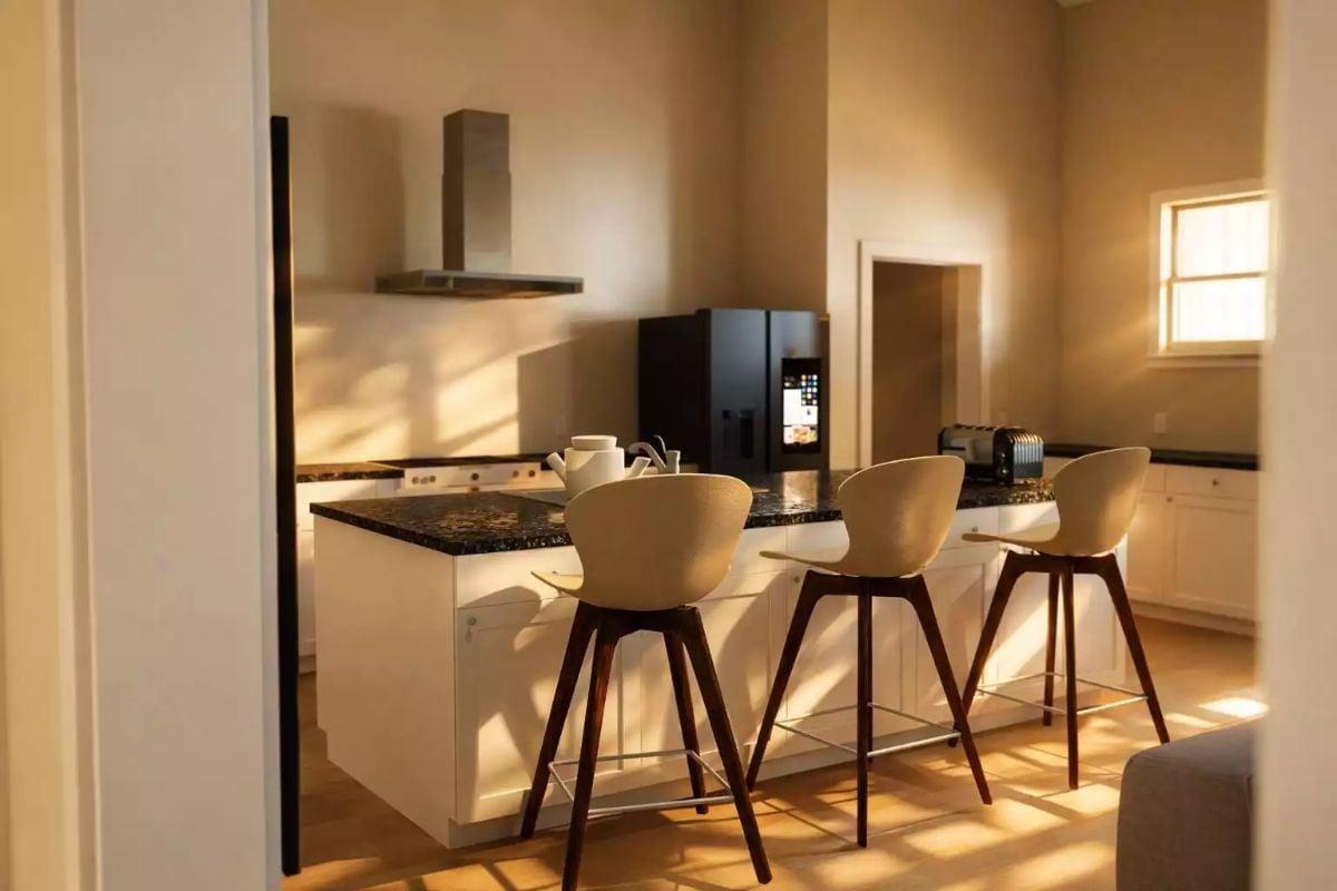Warm-Toned Neutrals and Mid-Century Bar Stools That Mean Business