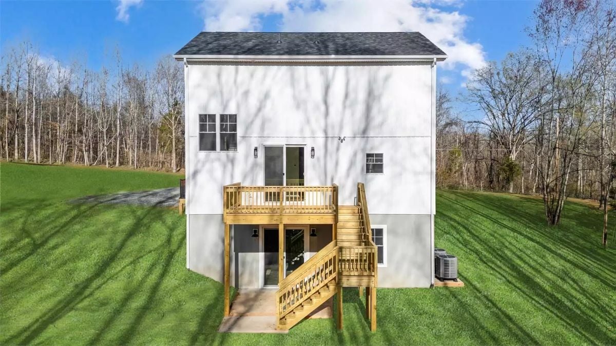 Raised Deck and Dual-Level Entry Give This Backyard Real Utility