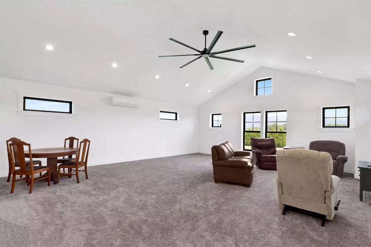 Eight Blades, Vaulted Ceiling, and Chairs That Finally Have Room to Breathe