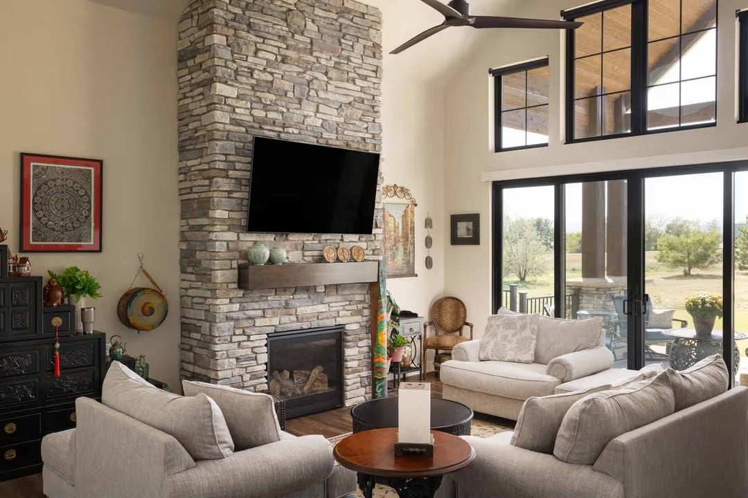 Stone Up to the Ceiling and a TV That Doesn't Fight It