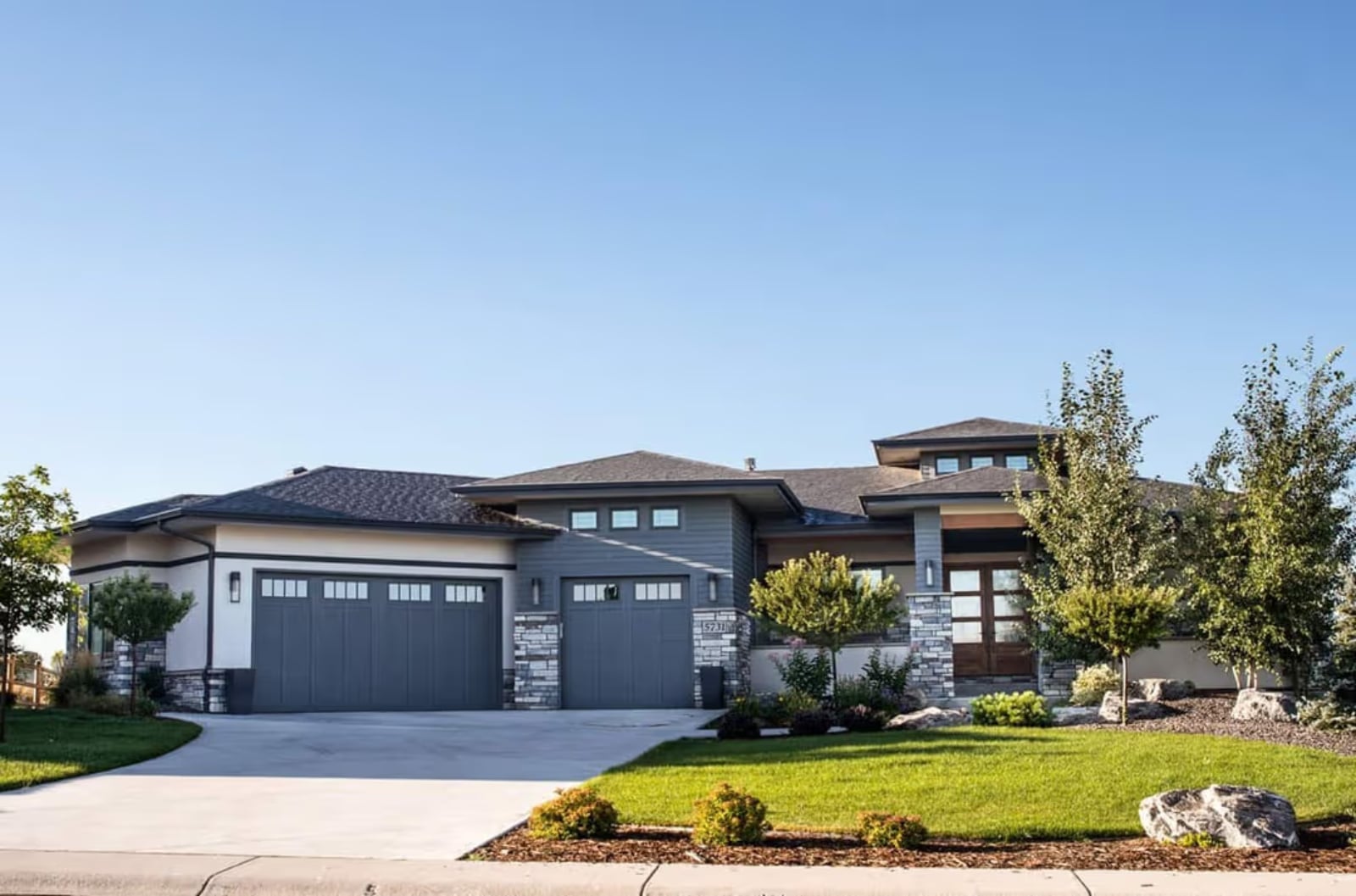 Character check: "Larkspur Bend 4-Bedroom Prairie Ranch with Finished Walkout Basement Designed for Self-Made Homeowners Finally Building What They Always Wanted (Floor Plan)" = 118 characters ✓