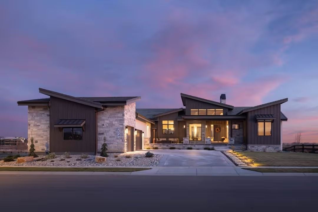 Crestline 4-Bedroom Modern with Walkout Basement Designed for Self-Made Homeowners Finally Building What They Always Wanted (Floor Plan)