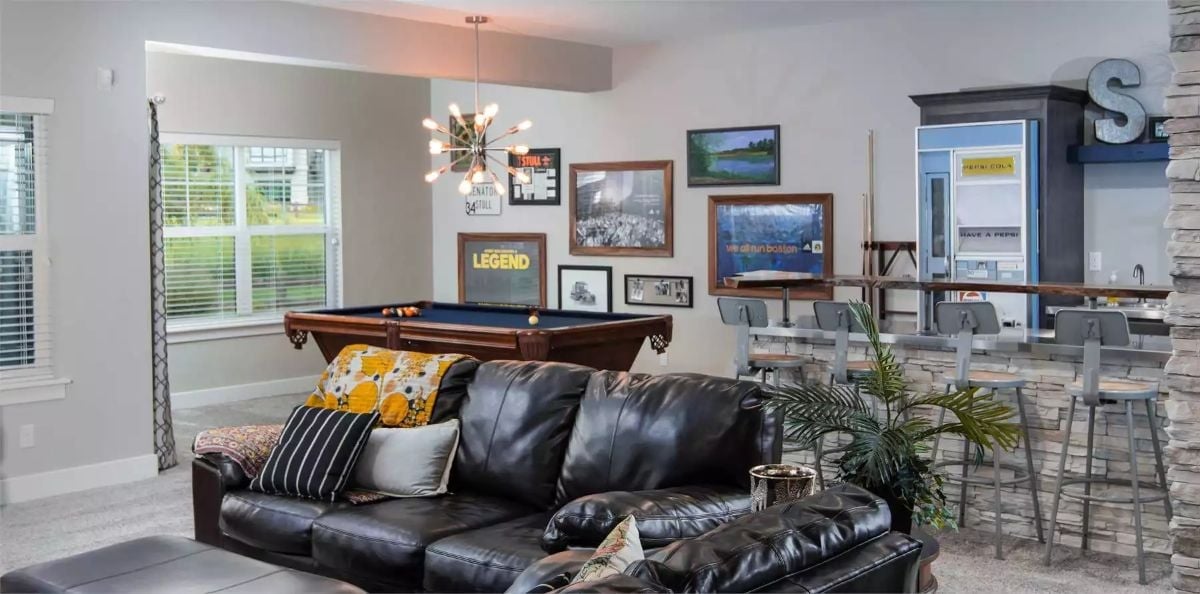 Billiards, a Bar Counter, and Enough Wall Space to Actually Mean Something