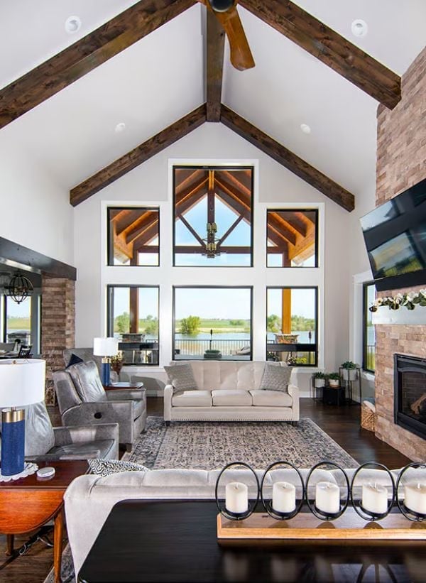 Vaulted Beams and a Waterfront View That Do All the Heavy Lifting