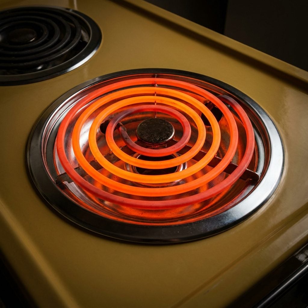 The Harvest-Gold Electric Range With Coil Burners You Learned to Fear