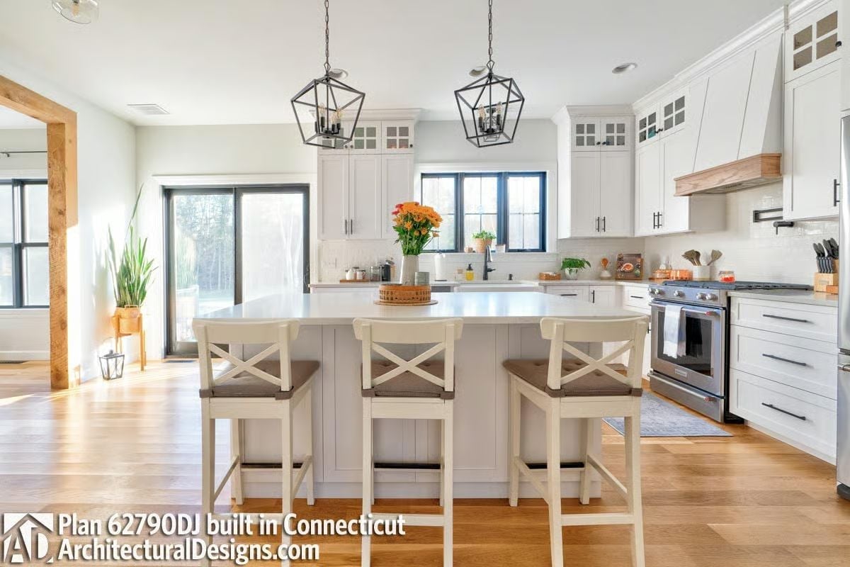Lantern Pendants and Shiplap Paneling That Pull the Whole Kitchen Together
