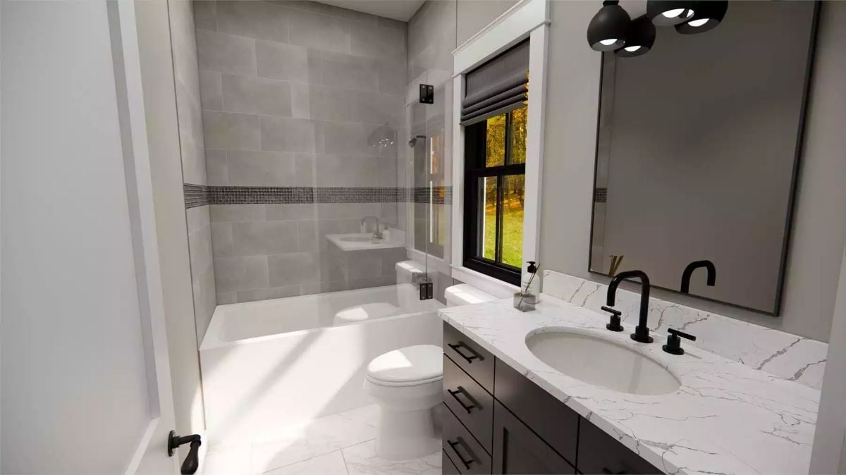 Marble Countertop, Matte Black Fixtures, and a Tub That Actually Fits