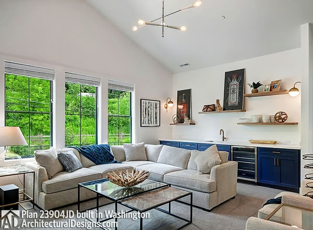 Blue Cabinets, Open Shelving, and a Wet Bar Built for Long Weekends