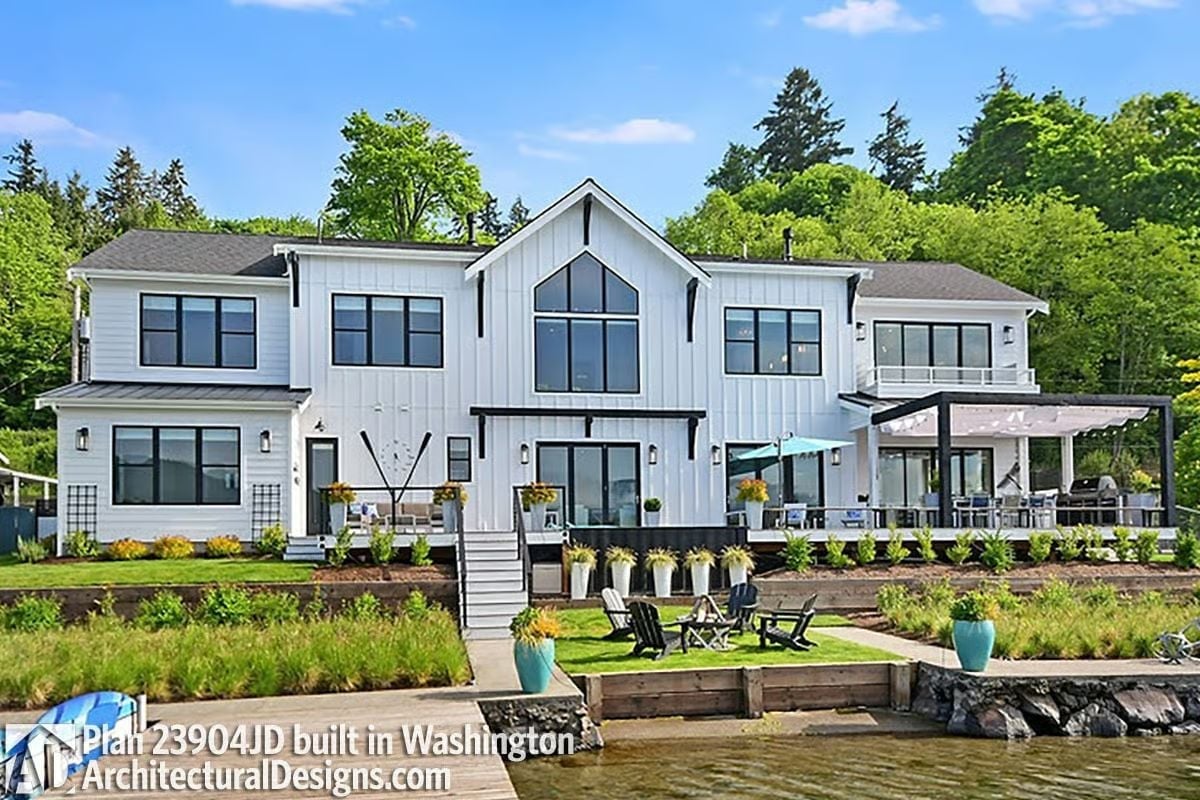 Waterfront Living Where the Deck Is Just as Important as the Interior