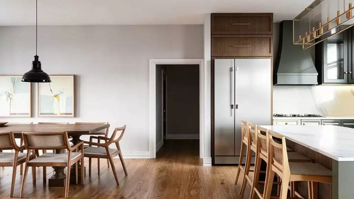 Warm Wood Tones and Stainless Steel Find Common Ground in This Open Kitchen