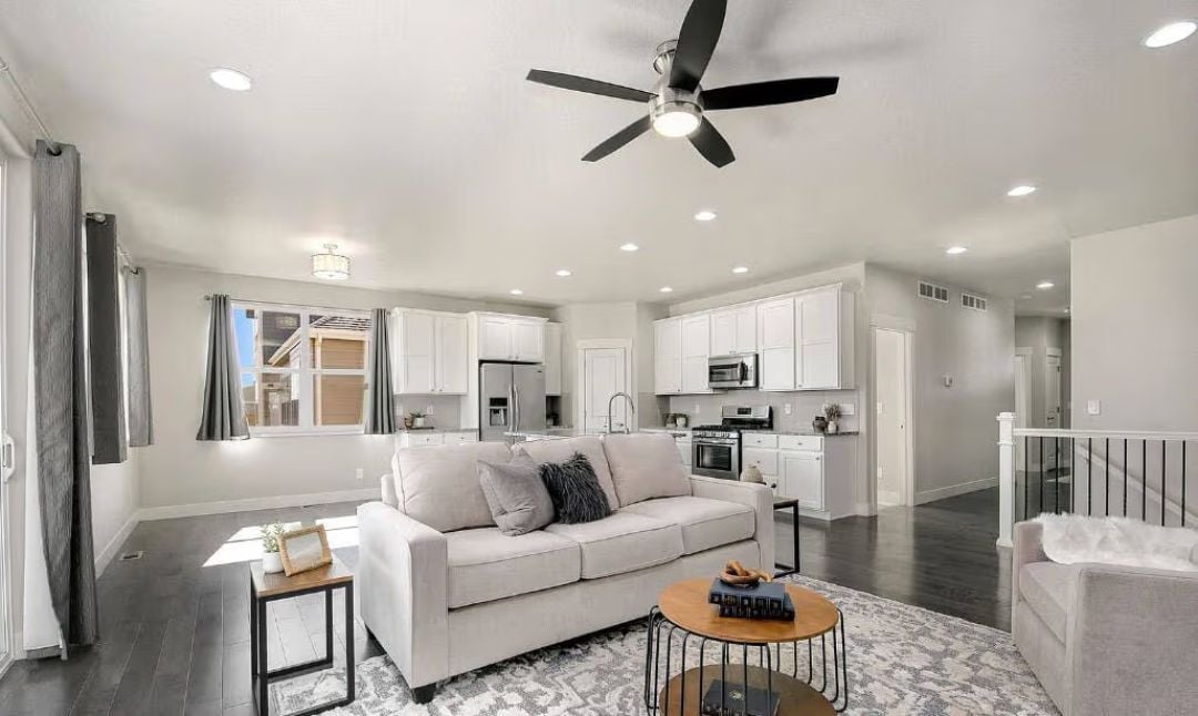 Open-Plan Living Where the Kitchen Doesn't Apologize for Being There