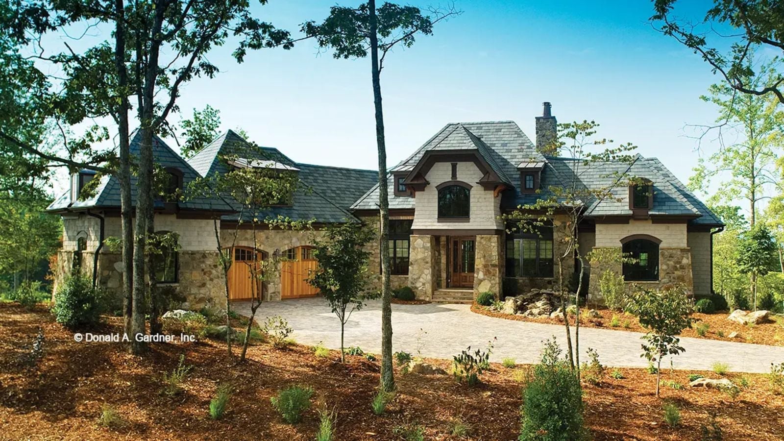 The Clubwell Manor 4-Bedroom European with Wine Cellar Designed for Self-Made Homeowners Finally Building What They Always Wanted (Floor Plan)