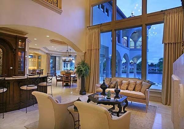 Double-Height Windows and a Colonnade View That Stop You Cold