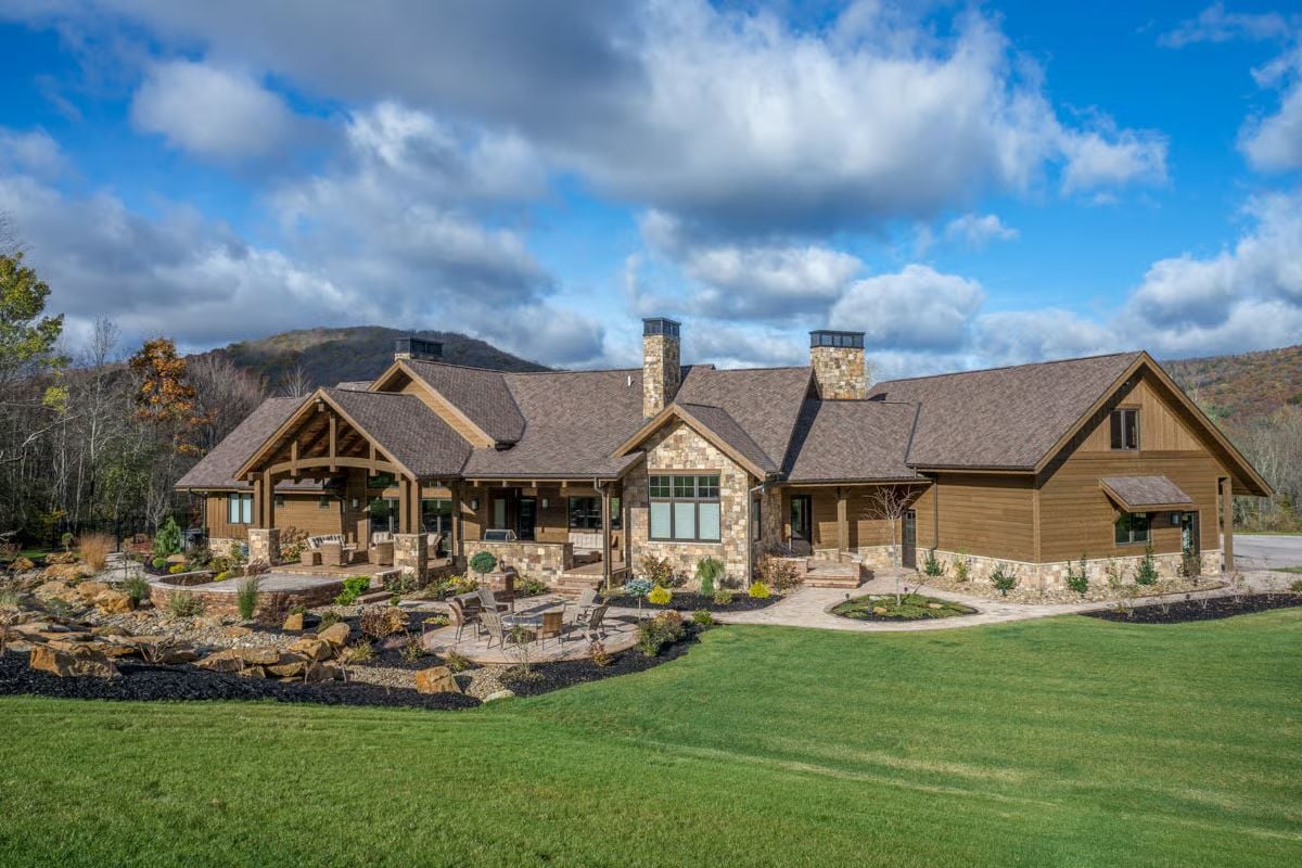 Stone Chimneys, Timber Framing, and a Patio Built for Slow Mornings