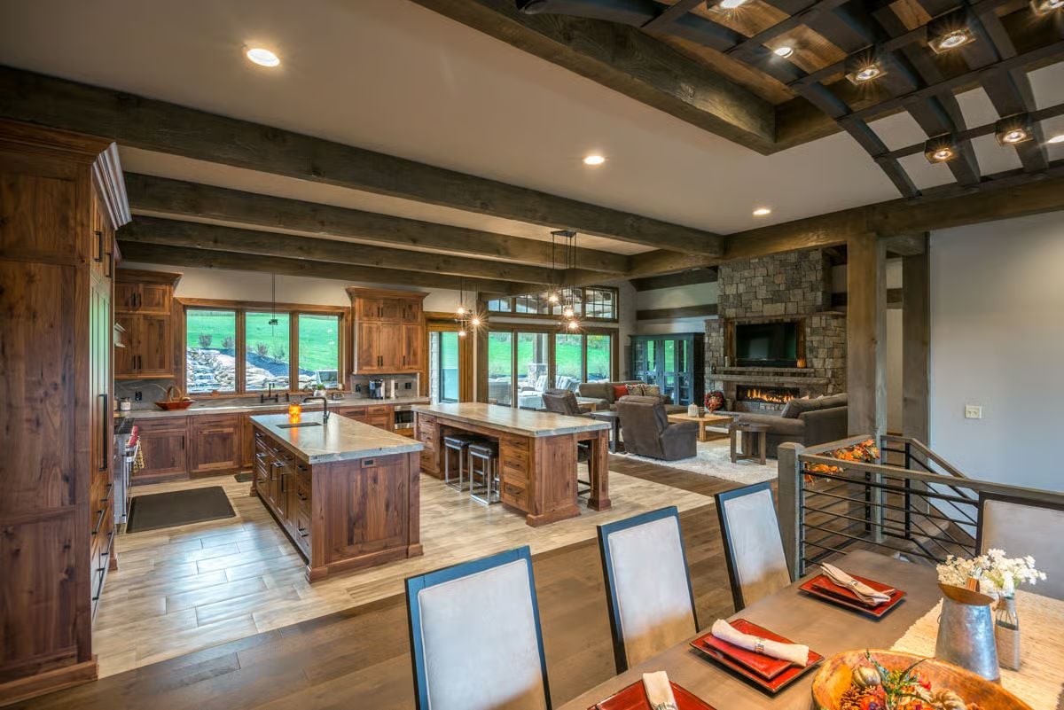 Two Islands, One Kitchen Built to Handle a Crowd Without Complaint