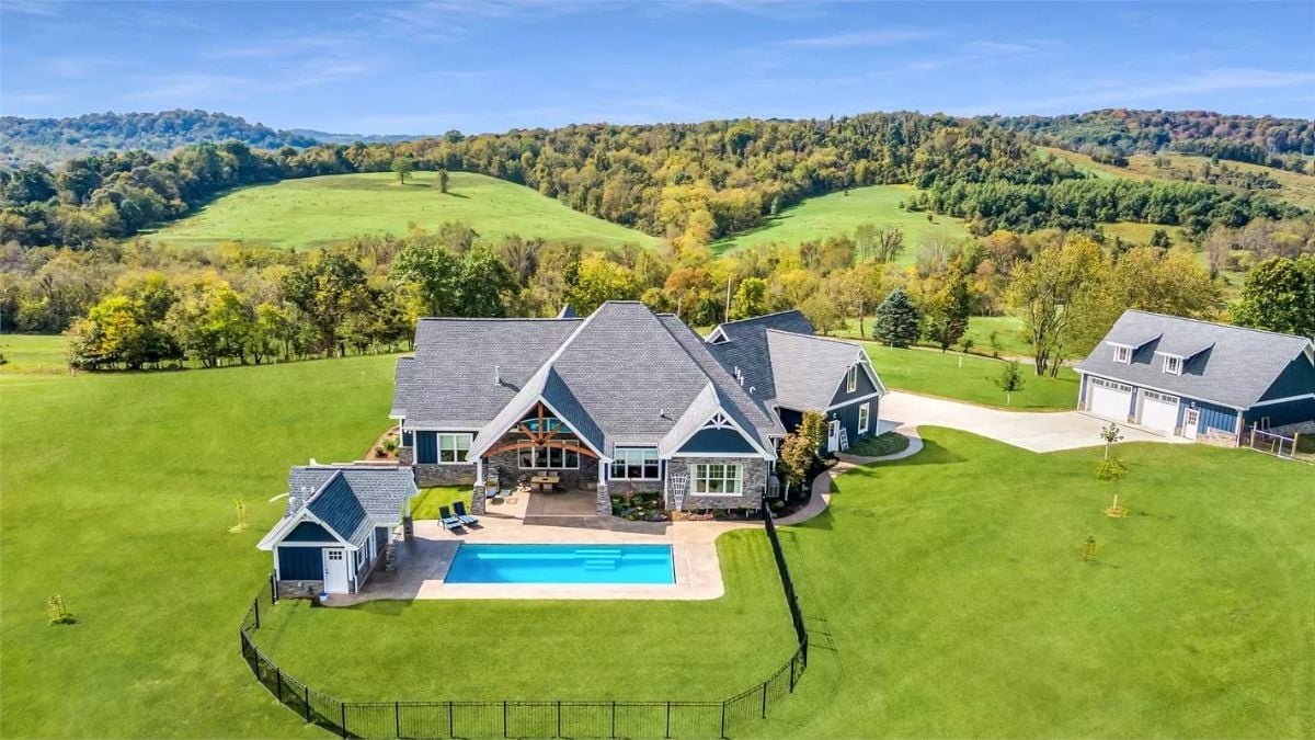 Rolling Hills Backdrop Makes the Pool Feel Like It Belongs to the Valley