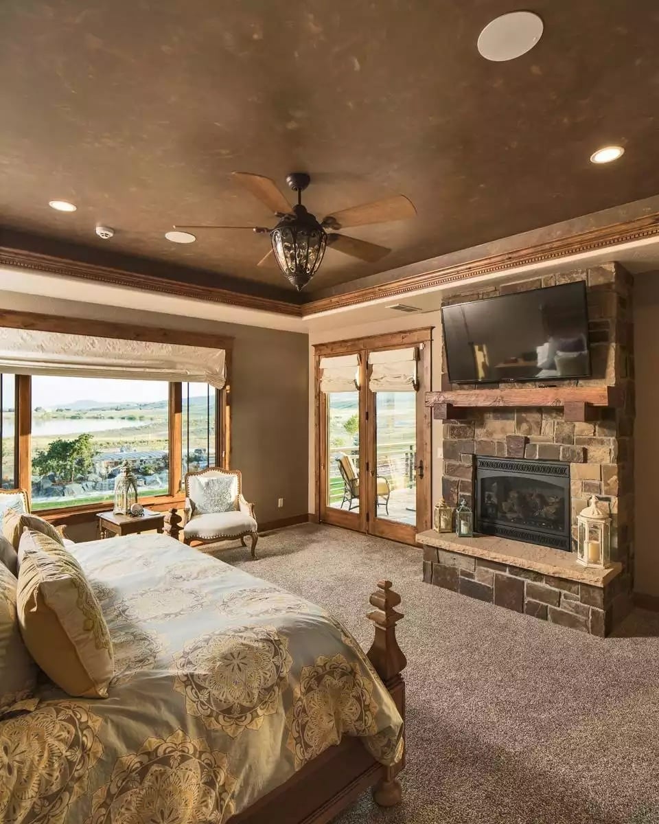 Brick Fireplace, Mountain Views, and a Ceiling Fan Worth Keeping