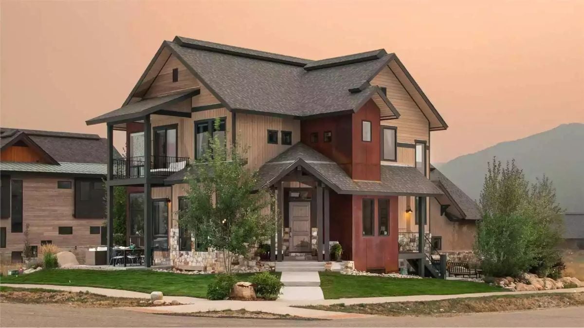 Halstead Avenue 4-Bedroom Mountain Home with Covered Deck Designed for Families Who Want a Home That Feels Like Vacation (Floor Plan)