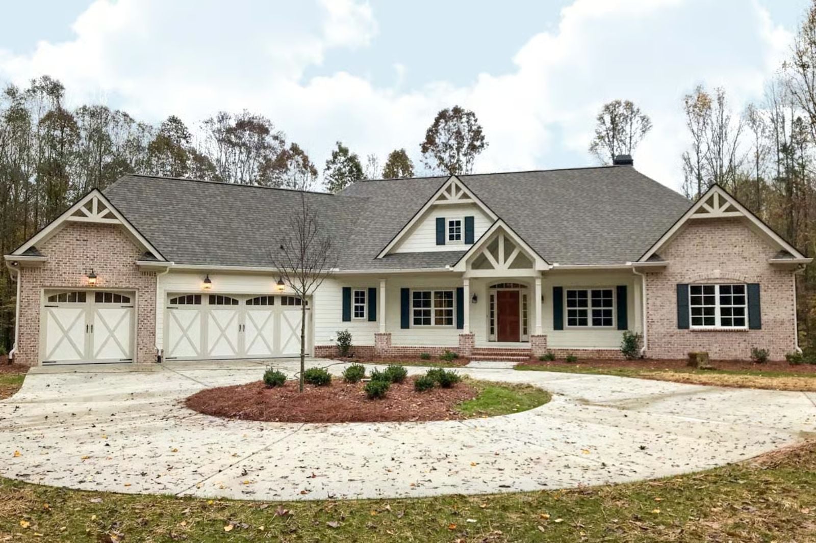 Harvest Ridge 4-Bedroom Country Craftsman with Screened Porch Designed for Families Who Refuse to Live in a Cookie-Cutter Subdivision (Floor Plan)